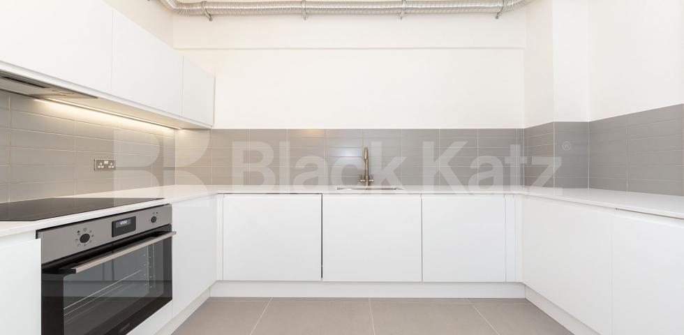 			2 Bedroom, 1 bath, 1 reception Apartment			 GROVE HOUSE-TUDOR ROAD, HACKNEY / LONDON FEILDS 